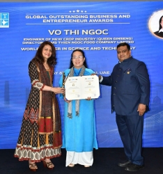 Kỹ sư Võ Thị Ngọc được phong tiến sĩ danh dự nhờ nghiên cứu giống cây trồng mới