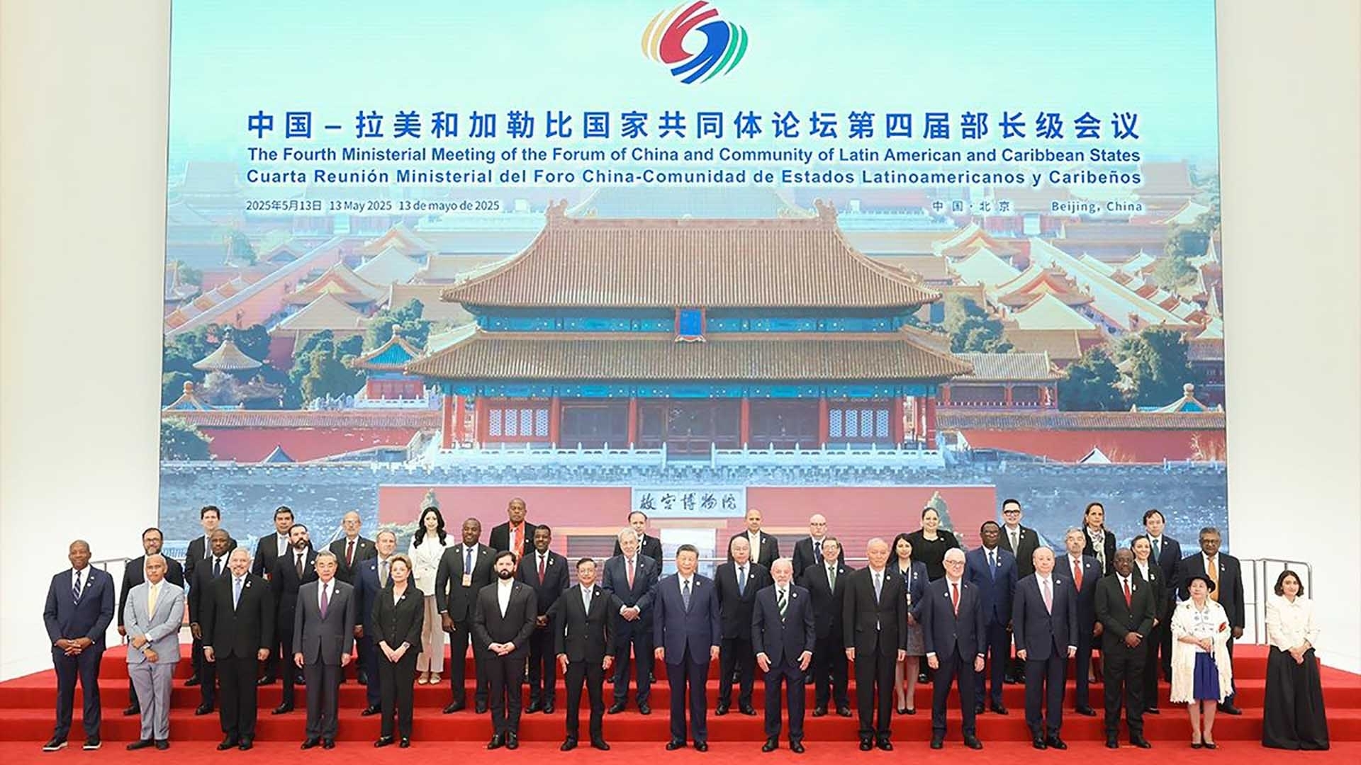 trung quoc celac loi ca doi ben