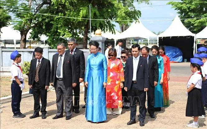 Người Việt tại Savannakhet (Lào) mừng sinh nhật Bác Hồ