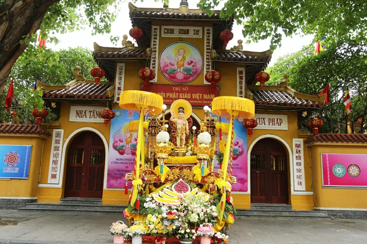 Vesak 2025 không chỉ là lễ hội của giới Phật tử mà còn là sự kiện lan tỏa thông điệp đoàn kết, bao dung, hòa bình và hợp tác giữa các dân tộc, tôn giáo trên toàn thế giới. Qua đó, Việt Nam tiếp tục khẳng định là điểm đến tin cậy, là quốc gia giàu bản sắc, hòa bình, phát triển, hội nhập và luôn đồng hành cùng các giá trị tiến bộ toàn cầu. (Ảnh: Thành Long)