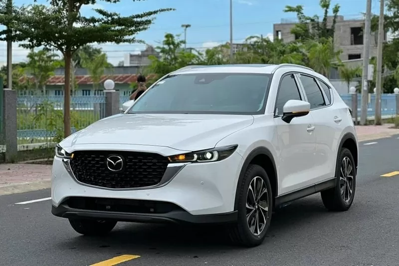 Mazda CX-5 Deluxe thiếu gói công nghệ an toàn chủ động