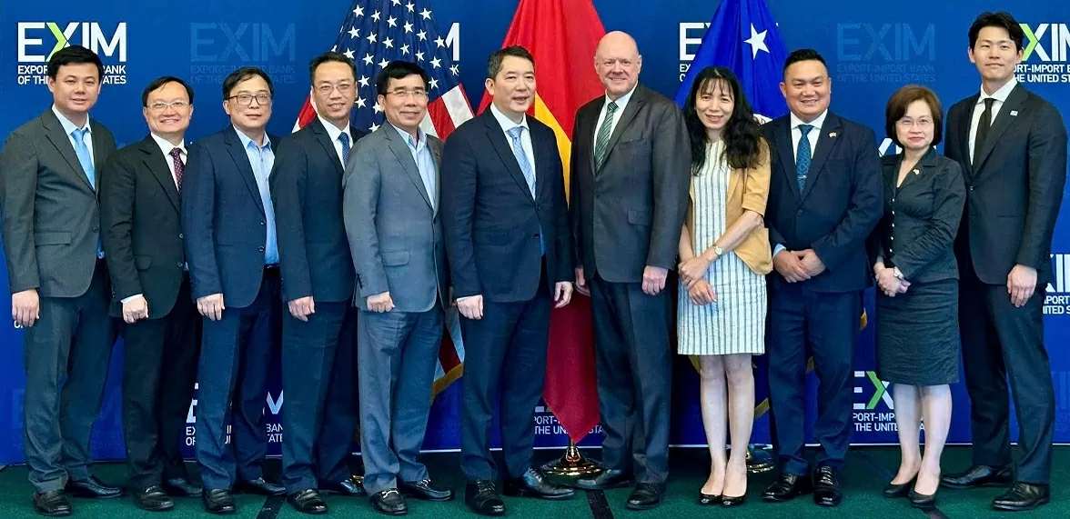 Đàm phán thuế quan với Hoa Kỳ: Việt Nam đề nghị tiếp cận nhập khẩu và tạo điều kiện chuyên giao các hàng hóa công nghệ cao từ Washington Đàm phán thuế quan với Hoa Kỳ: Việt Nam đề nghị tiếp cận nhập khẩu và tạo điều kiện chuyên giao các hàng hóa công nghệ cao từ Washington