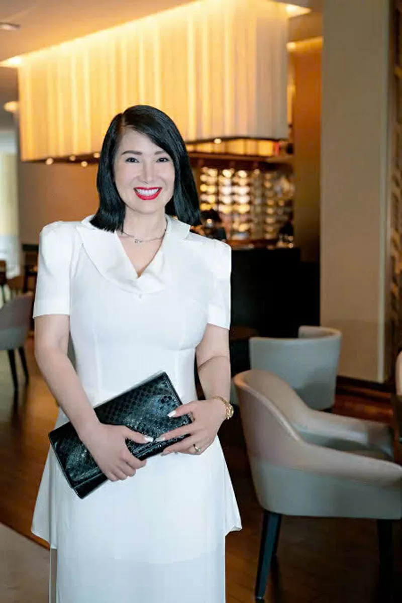 Doanh nhân Nguyễn Thị Loan rất tích cực tham gia các hoạt động xã hội và thể thao, lan tỏa tinh thần sống khỏe, sống đẹp. Doanh nhân Nguyễn Thị Loan rất tích cực tham gia các hoạt động xã hội và thể thao, lan tỏa tinh thần sống khỏe, sống đẹp.