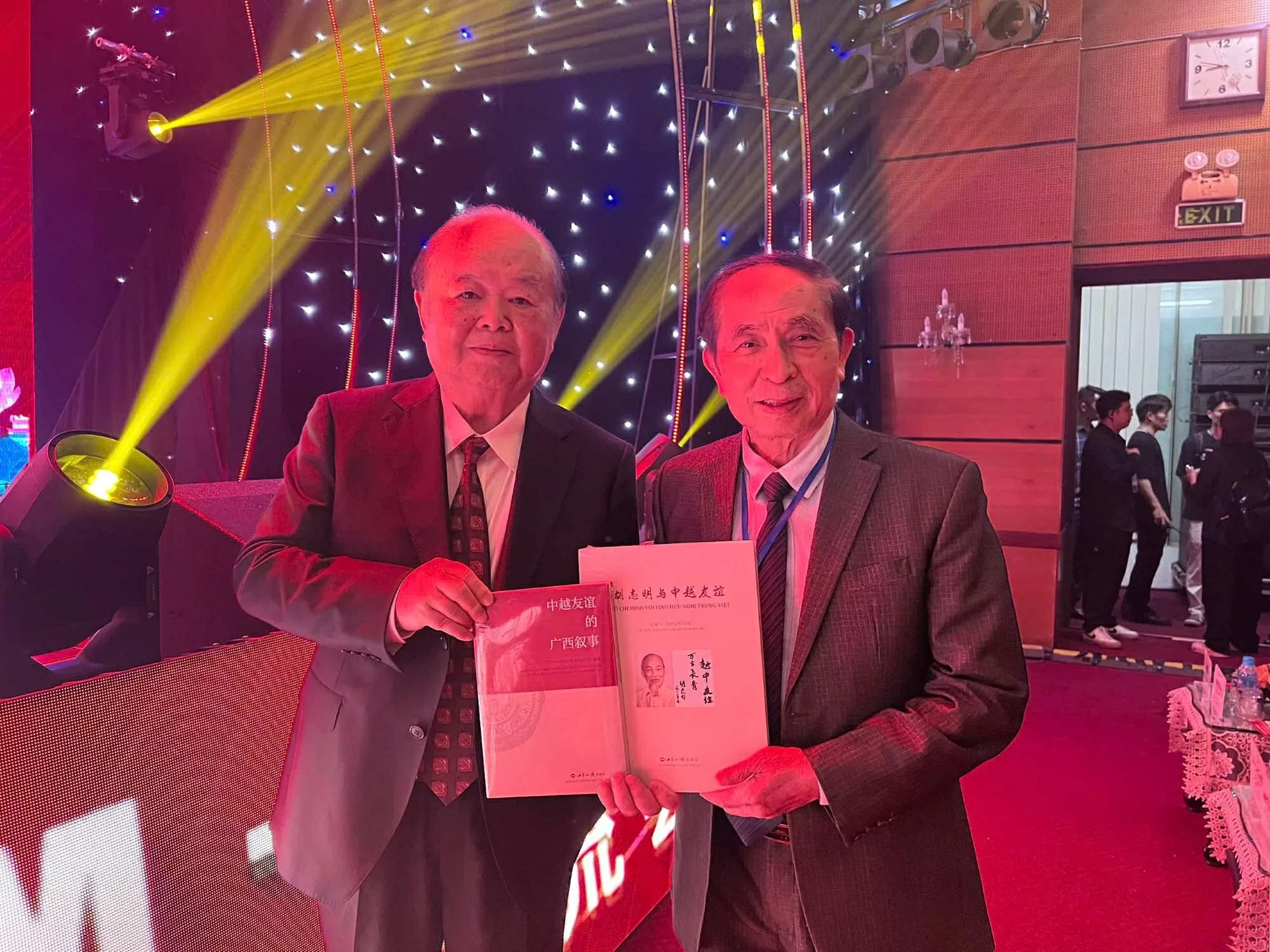 Theo dấu chân Bác Hồ ở Quảng Tây, Trung Quốc Theo dấu chân Bác Hồ ở Quảng Tây, Trung Quốc