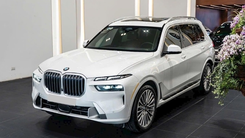 BMW X7 được đại lý ưu đãi khủng lên đến 800 triệu đồng