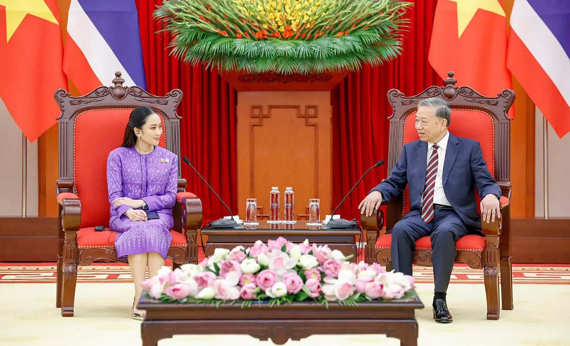 Tổng Bí thư Tô Lâm tiếp Thủ tướng Vương quốc Thái Lan Paetongtarn Shinawatra.