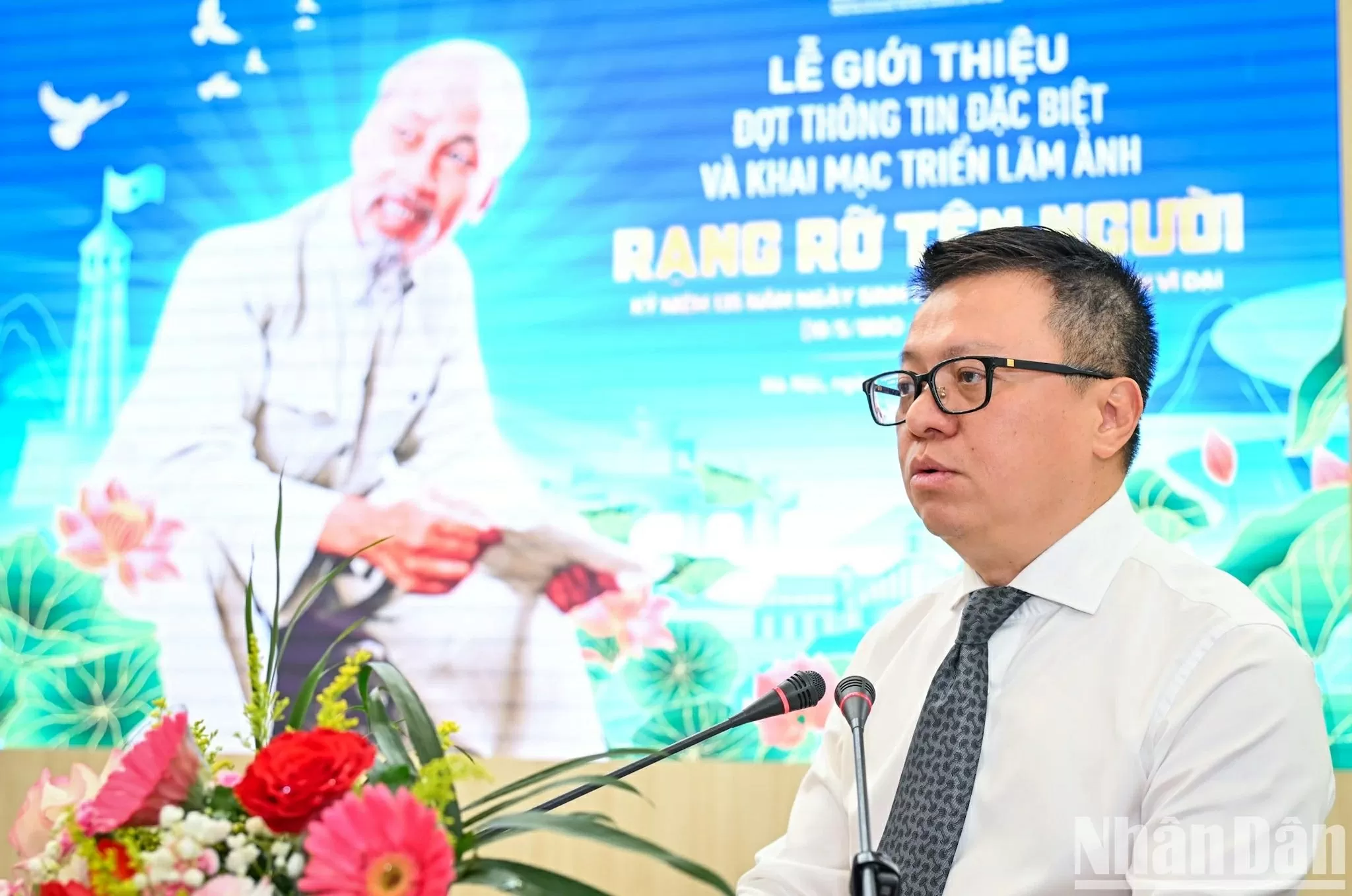 Tổng Biên tập Lê Quốc Minh phát biểu.