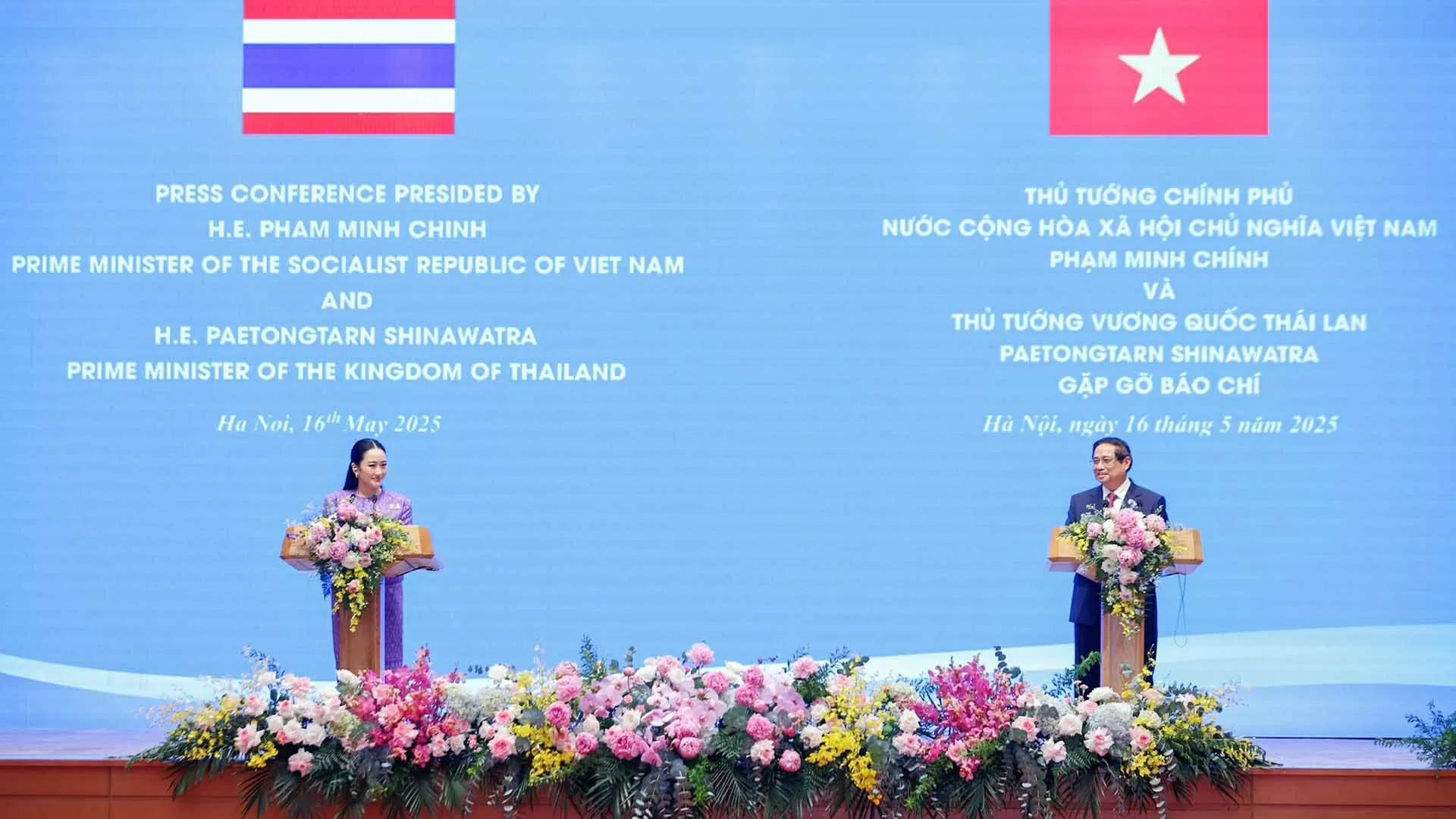 Thủ tướng Phạm Minh Chính và Thủ tướng Thái Lan Paetongtarn Shinawatra công bố Việt Nam và Thái Lan nâng cấp quan hệ lên Đối tác chiến lược toàn diện. (Nguồn: VGP)