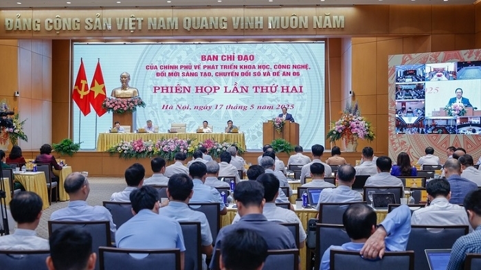Thủ tướng Chính phủ: Đề án 06 phải gắn với đơn giản hóa, cắt bỏ các thủ tục hành chính rườm rà, gây phiền hà
