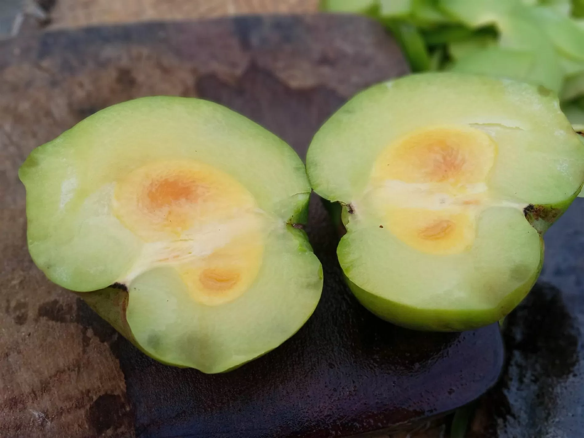 Đặc sản ‘trời ban’ được bà con vùng cao ‘săn đón’