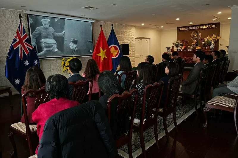 Đại sứ quán Việt Nam tại Australia kỷ niệm 135 năm ngày sinh Chủ tịch Hồ Chí Minh Đại sứ quán Việt Nam tại Australia kỷ niệm 135 năm ngày sinh Chủ tịch Hồ Chí Minh