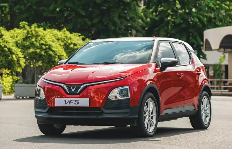 Top 10 xe ô tô bán chạy nhất tháng 4/2025: VinFast VF 5 tiếp tục dẫn đầu