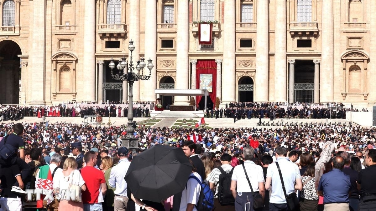 Trang nghiêm thánh lễ nhậm chức của Đức Giáo hoàng Leo XIV