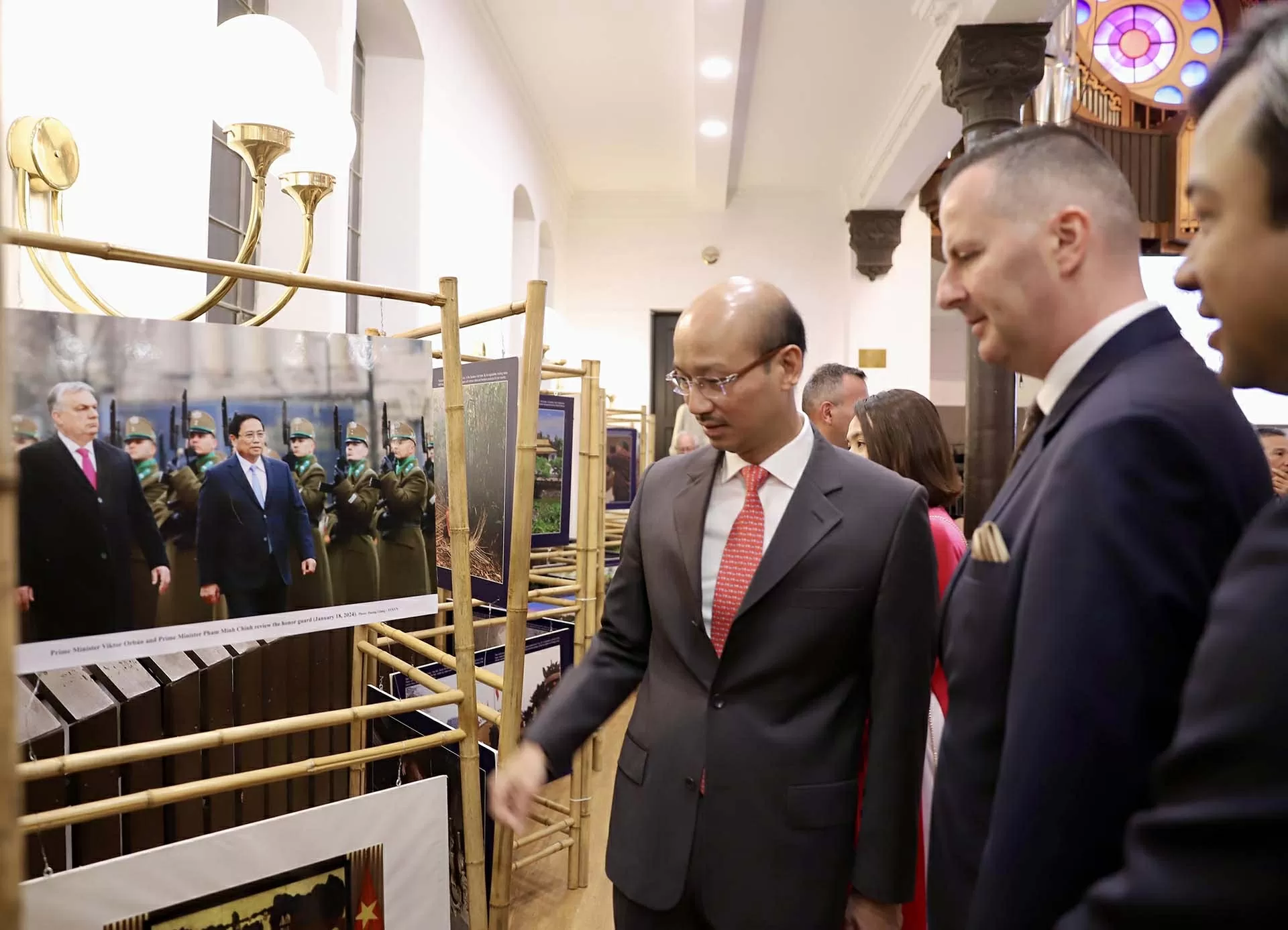 Tọa đàm về tư tưởng hòa bình, độc lập, tự do, hạnh phúc của Chủ tịch Hồ Chí Minh tại thành phố Zalaegerszeg