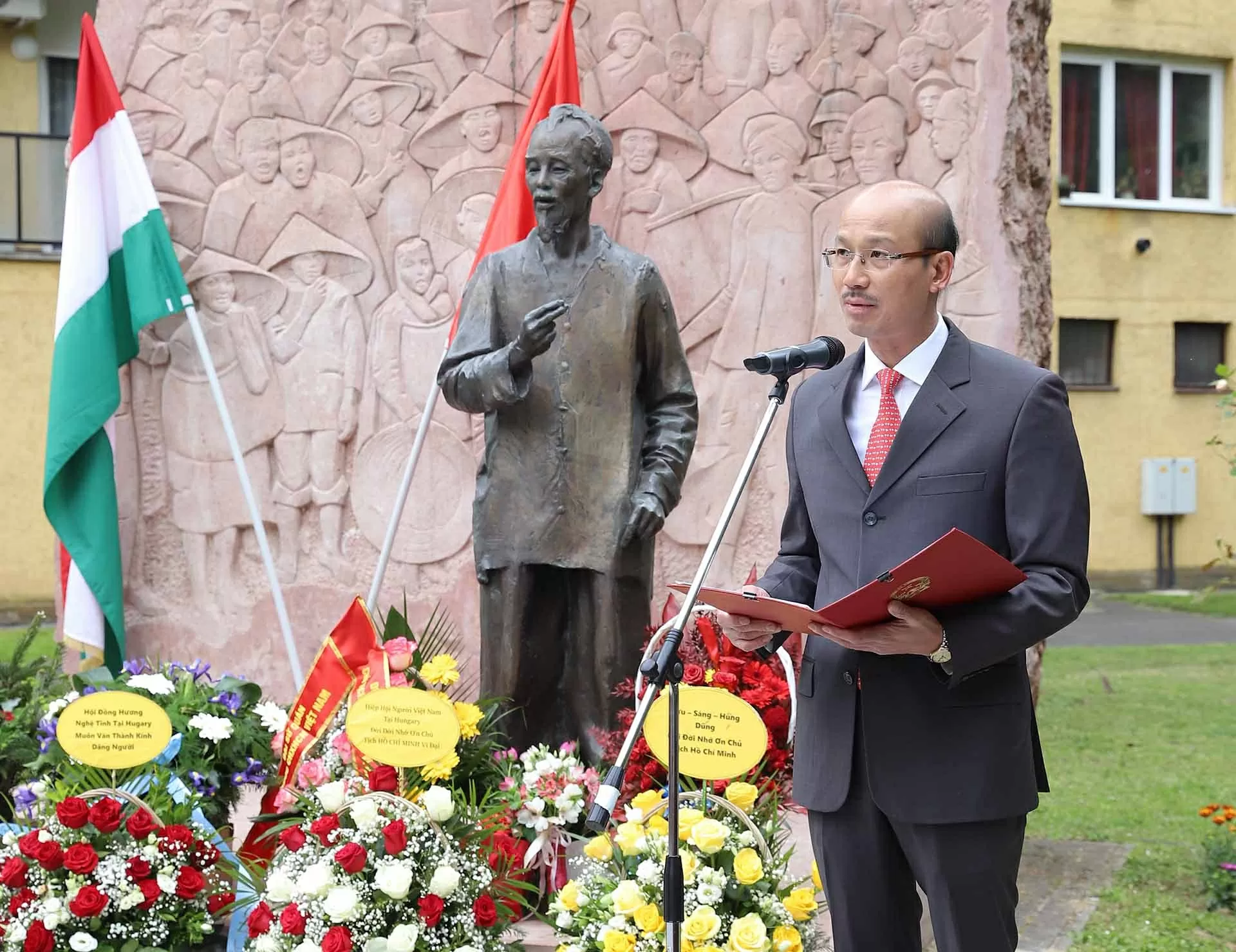 Tọa đàm về tư tưởng hòa bình, độc lập, tự do, hạnh phúc của Chủ tịch Hồ Chí Minh tại thành phố Zalaegerszeg
