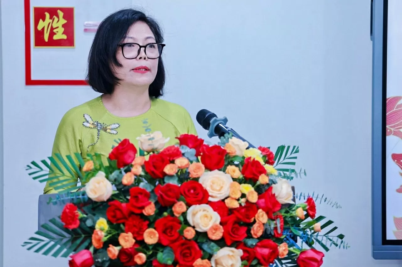 Lễ Kỷ niệm 135 năm Ngày sinh Chủ tịch Hồ Chí Minh tại Quảng Châu, Trung Quốc Lễ Kỷ niệm 135 năm Ngày sinh Chủ tịch Hồ Chí Minh tại Quảng Châu, Trung Quốc