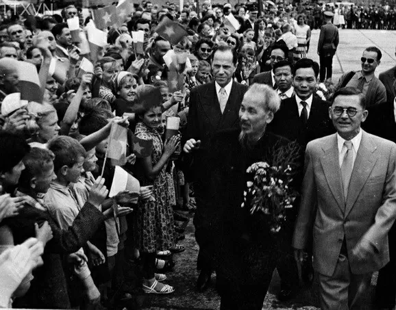 Bài cuối - Lan tỏa mạnh mẽ tinh thần ngoại giao Hồ Chí Minh trong bối cảnh mới Bài cuối - Lan tỏa mạnh mẽ tinh thần ngoại giao Hồ Chí Minh trong bối cảnh mới
