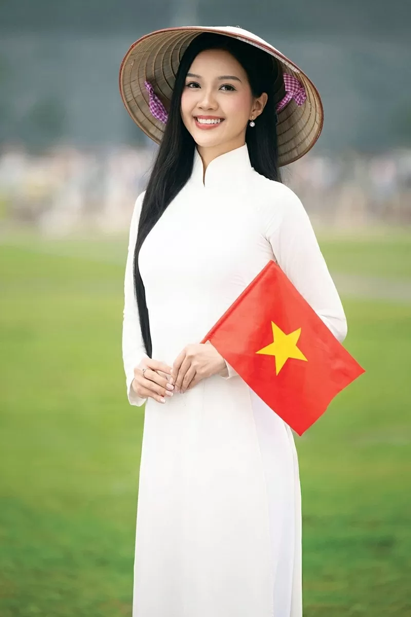 Nguyễn Hoàng Mỹ Vân Nguyễn Hoàng Mỹ Vân