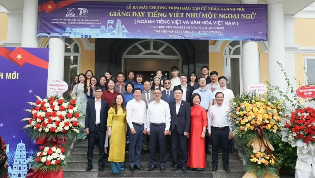 Ra mắt chương trình đào tạo cử nhân Giảng dạy tiếng Việt như một ngoại ngữ Ra mắt chương trình đào tạo Cử nhân giảng dạy tiếng Việt như ngoại ngữ