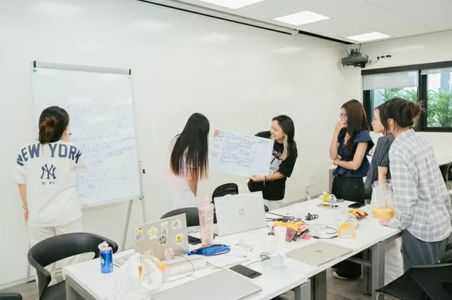 Sinh viên được trải nghiệm thử thách 35 giờ ăn, ngủ, nghỉ cùng chiến dịch truyền thông thực chiến