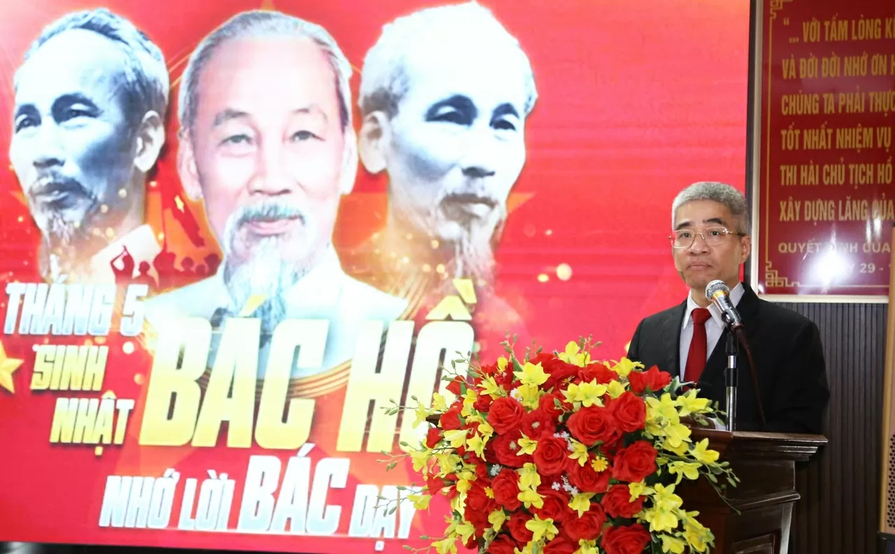 Phó Bí thư chuyên trách Đảng ủy Bộ Ngoại giao Nguyễn Đắc Thành buổi sinh hoạt chính trị