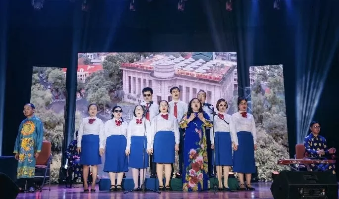 Liveshow 'Hoa trên đá': Khi âm nhạc lan toả nghị lực và khát vọng sống Liveshow 'Hoa trên đá': Khi âm nhạc lan toả nghị lực và khát vọng sống