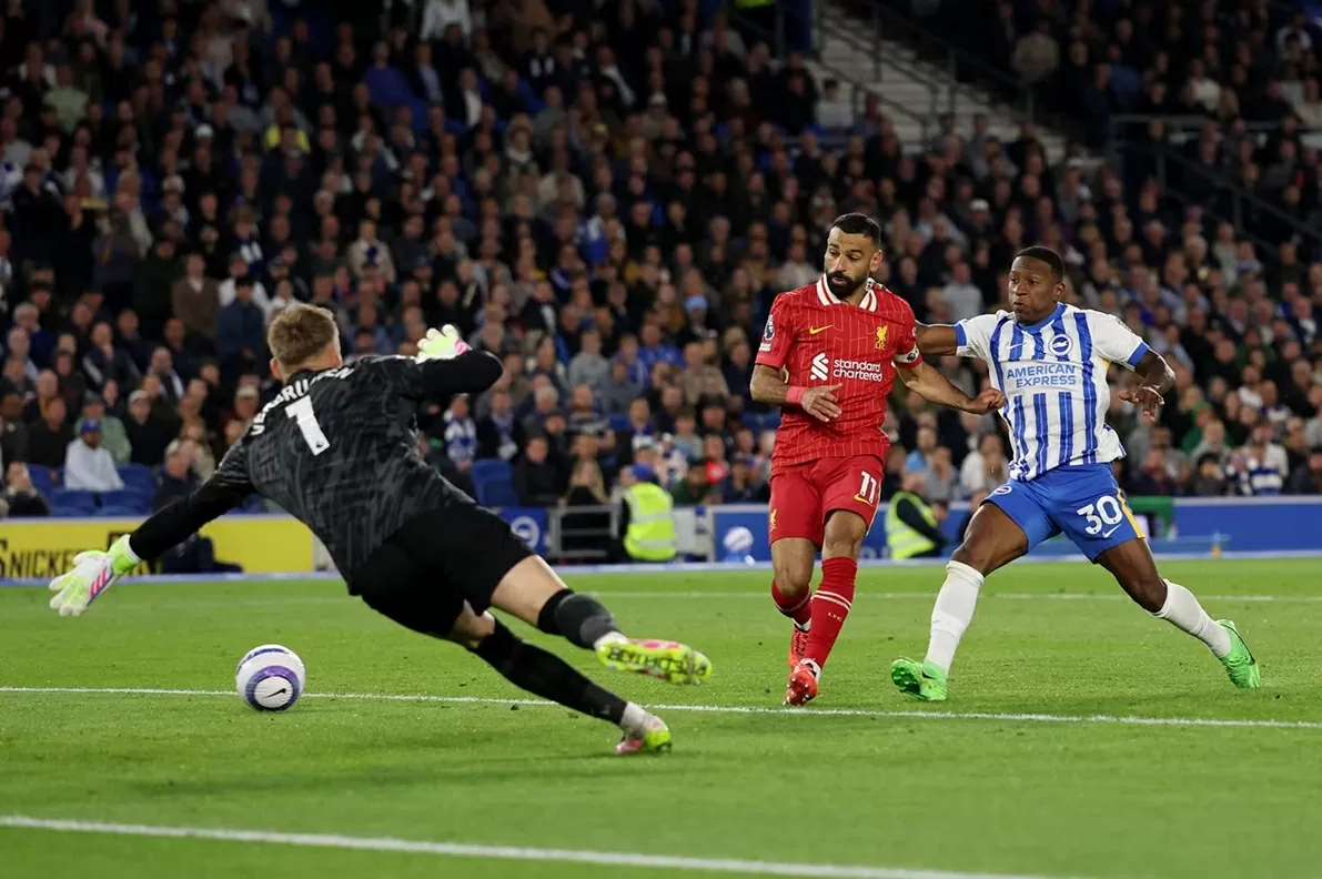 Salah bỏ lỡ cơ hội ghi bàn không tưởng