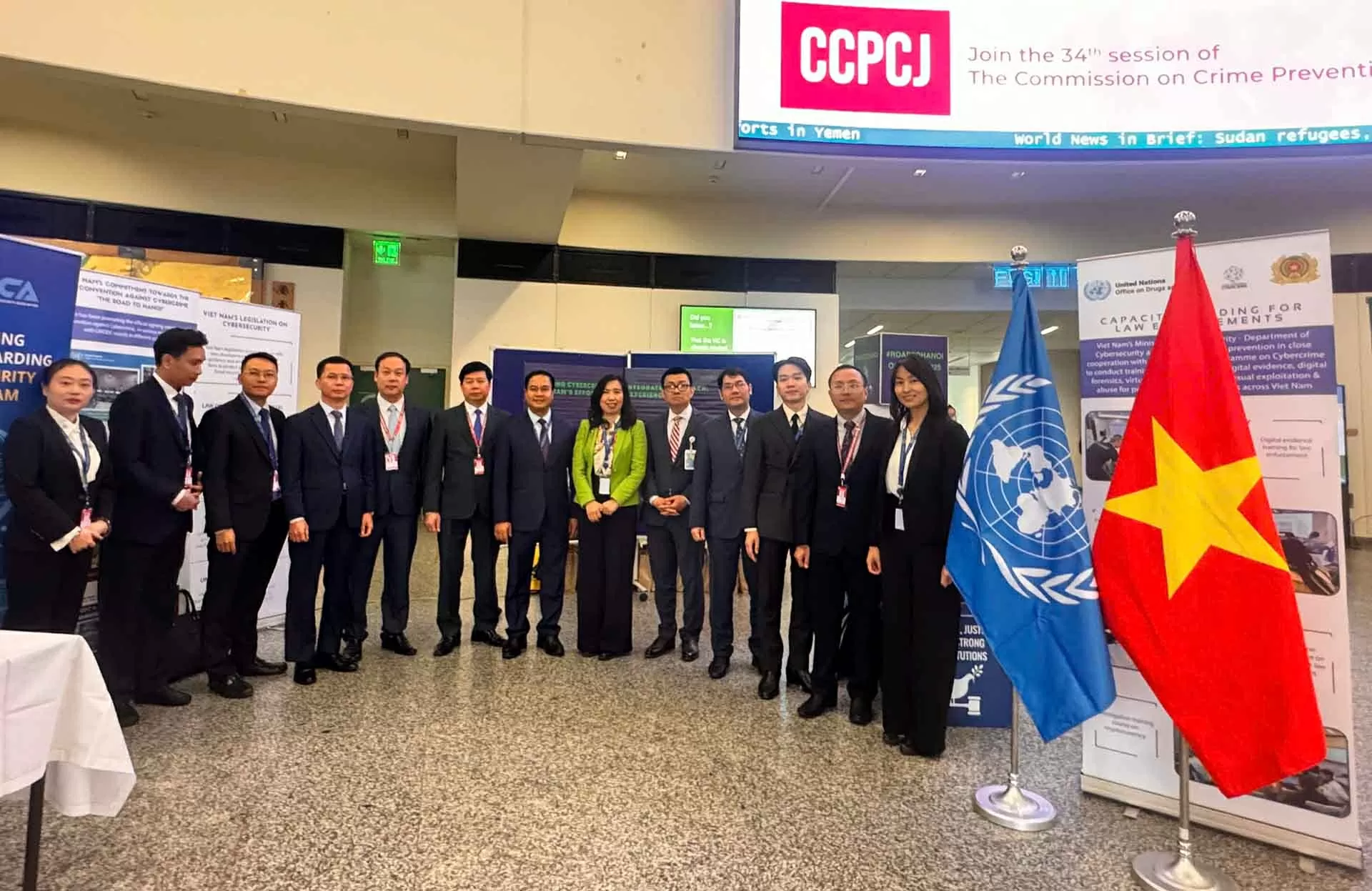 Việt Nam công bố ngày tổ chức Lễ mở ký Công ước của Liên hợp quốc về chống tội phạm mạng tại Hà Nội Việt Nam công bố ngày tổ chức Lễ mở ký Công ước của Liên hợp quốc về chống tội phạm mạng tại Hà Nội