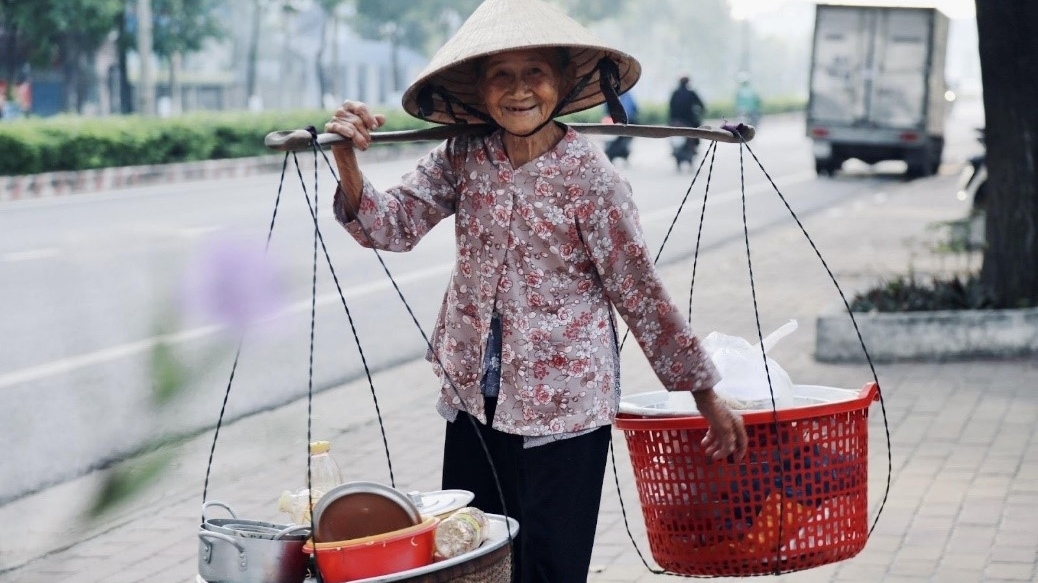 nhung tam guong binh di giua doi thuong lam theo loi bac ho