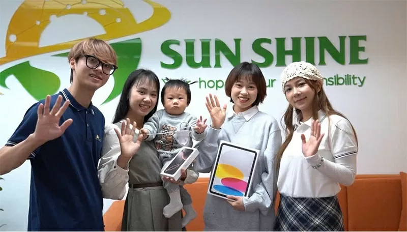 SUNSHINE TELECOM luôn đồng hành cùng người Việt xa quê kết nối yêu thương không giới hạn.