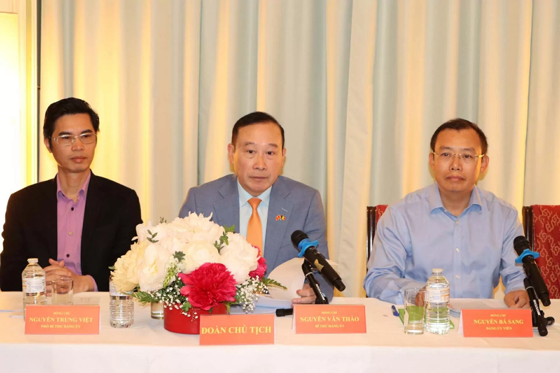 Đảng bộ tại Bỉ tổ chức thành công Đại hội đại biểu nhiệm kỳ 2025-2030 Đảng bộ tại Bỉ tổ chức thành công Đại hội đại biểu nhiệm kỳ 2025-2030