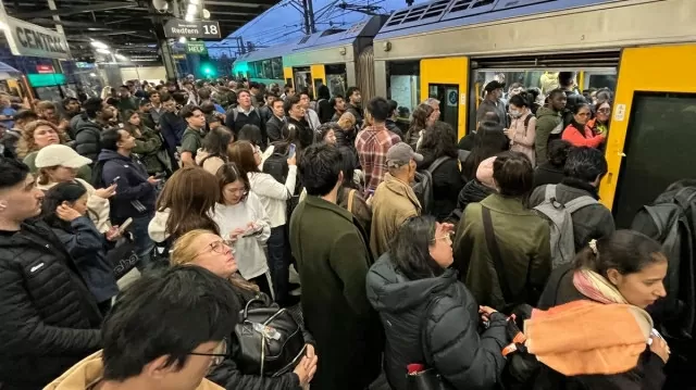 Điểm tin thế giới sáng 21/5: Mỹ nói WHO 'cồng kềnh và trì trệ', Trung Quốc tuyên bố ủng hộ Pakistan, Anh mở rộng danh sách trừng phạt Nga