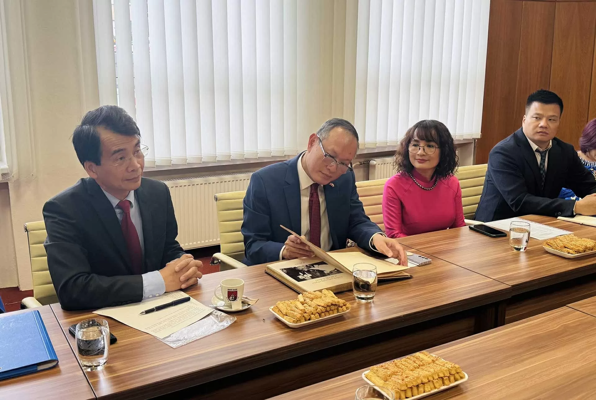 Kỷ niệm 135 năm Ngày sinh Chủ tịch Hồ Chí Minh tại Slovakia