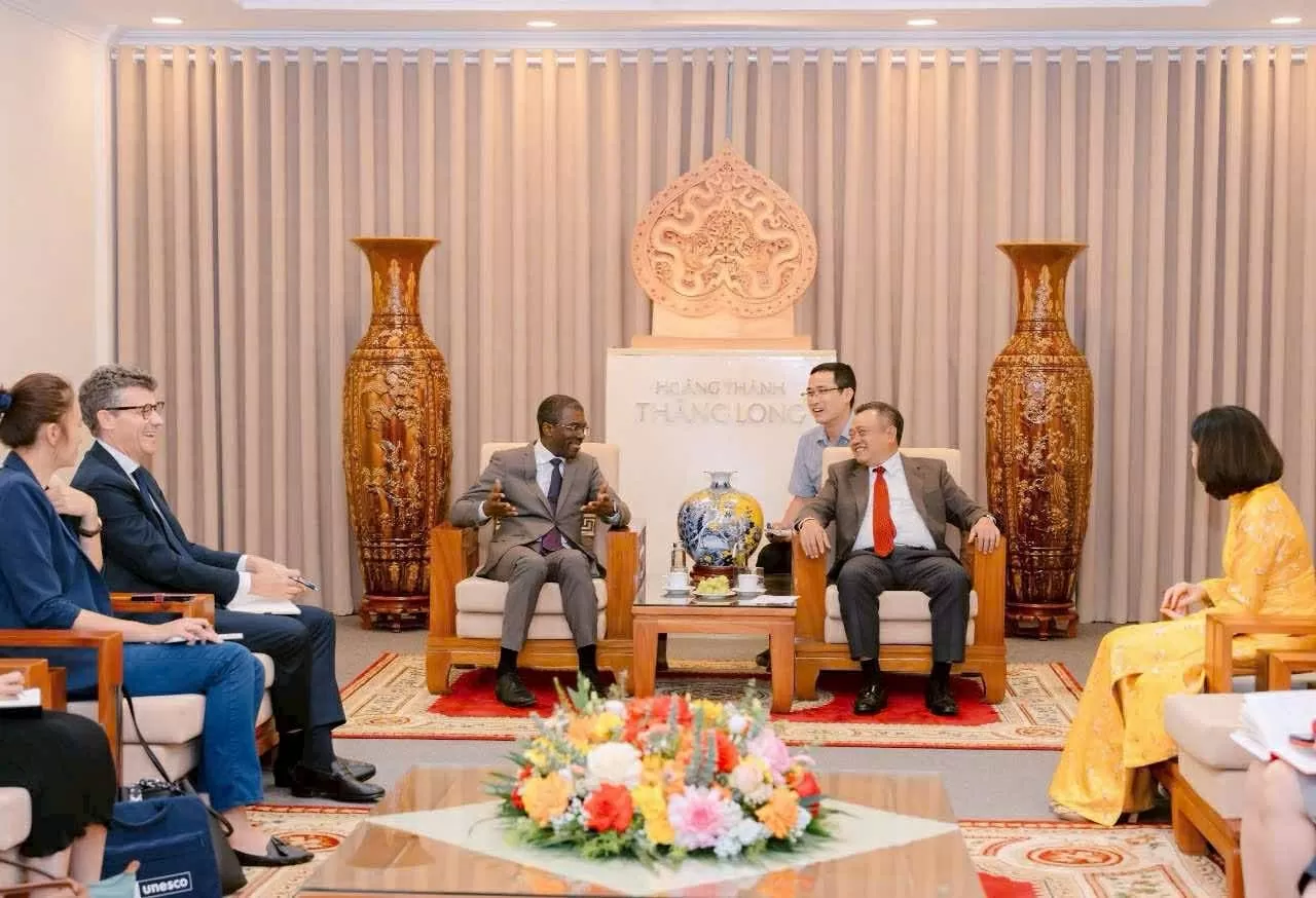 Trung tâm Di sản thế giới tiếp tục đồng hành và hỗ trợ Hà Nội bảo tồn di tích Hoàng thành Thăng Long và Cổ Loa