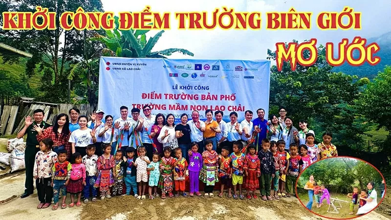 Nhà thiết kế Đỗ Thị Như Quỳnh cùng các thành viên Quỹ Next-G Foundation tại Lễ khởi công điểm trường bản phố -Trường mầm non Lao Chải.