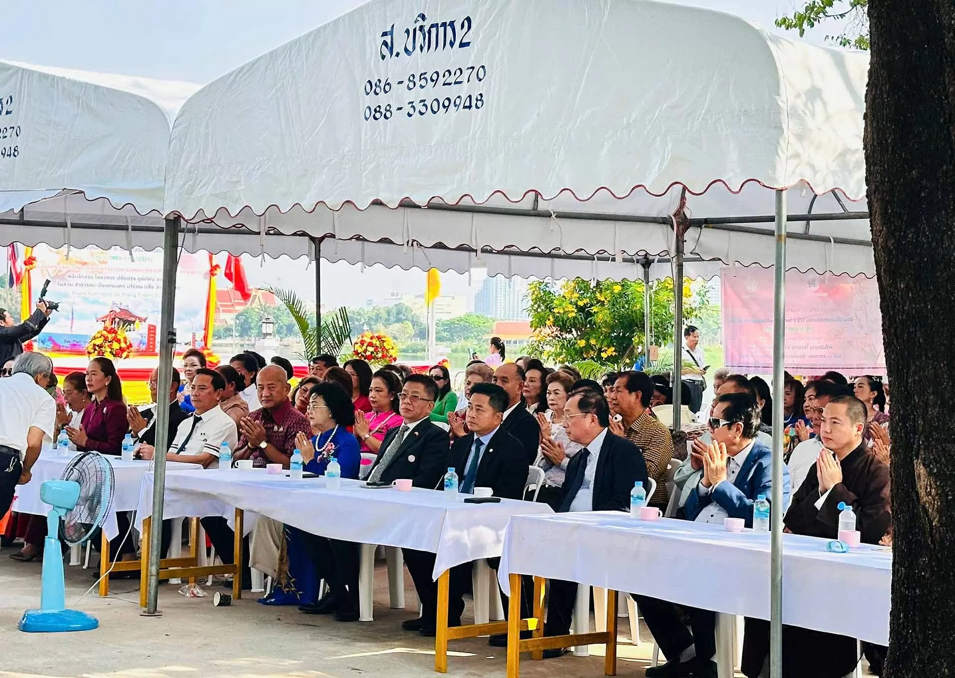 Kỷ niệm 135 năm Ngày sinh Chủ tịch Hồ Chí Minh: Khánh thành công trình cải tạo cảnh quan xung quanh chùa Một Cột tại tỉnh Khon Kaen Kỷ niệm 135 năm Ngày sinh Chủ tịch Hồ Chí Minh: Khánh thành công trình cải tạo cảnh quan xung quanh chùa Một Cột tại tỉnh Khon Kaen