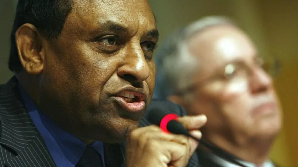 Ông Idris, một chuyên gia pháp lý, trước đây từng giữ chức Tổng Giám đốc Tổ chức Sở hữu trí tuệ thế giới và Tổng Thư ký của Liên minh quốc tế về bảo vệ các giống cây trồng mới./. (Nguồn: Reuters) Ông Idris, một chuyên gia pháp lý, trước đây từng giữ chức Tổng Giám đốc Tổ chức Sở hữu trí tuệ thế giới và Tổng Thư ký của Liên minh quốc tế về bảo vệ các giống cây trồng mới./. (Nguồn: Reuters)