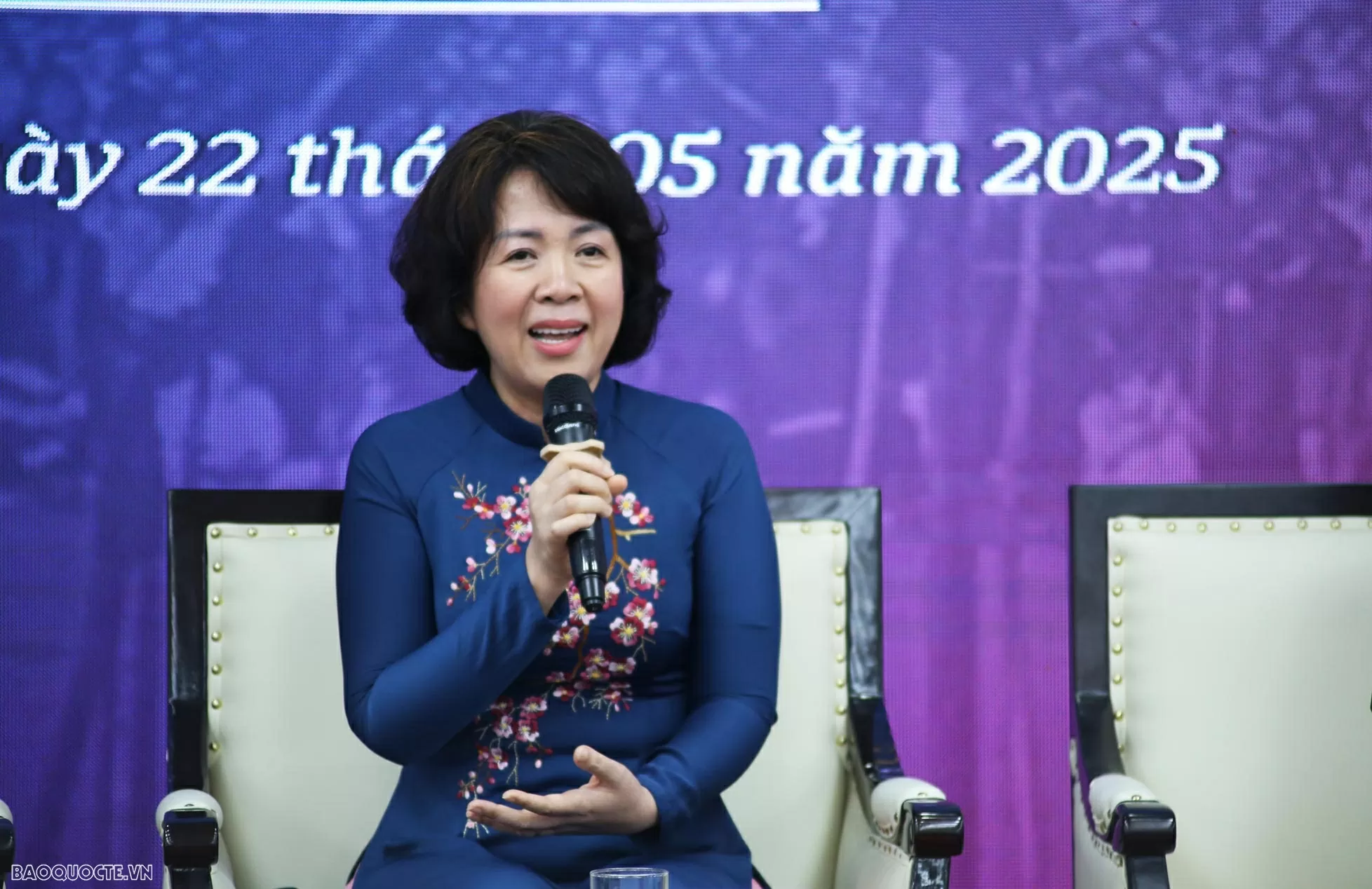 Những bóng hồng ngoại giao Việt Nam: 80 năm sứ mệnh, kiến tạo vị thế và truyền lửa tương lai