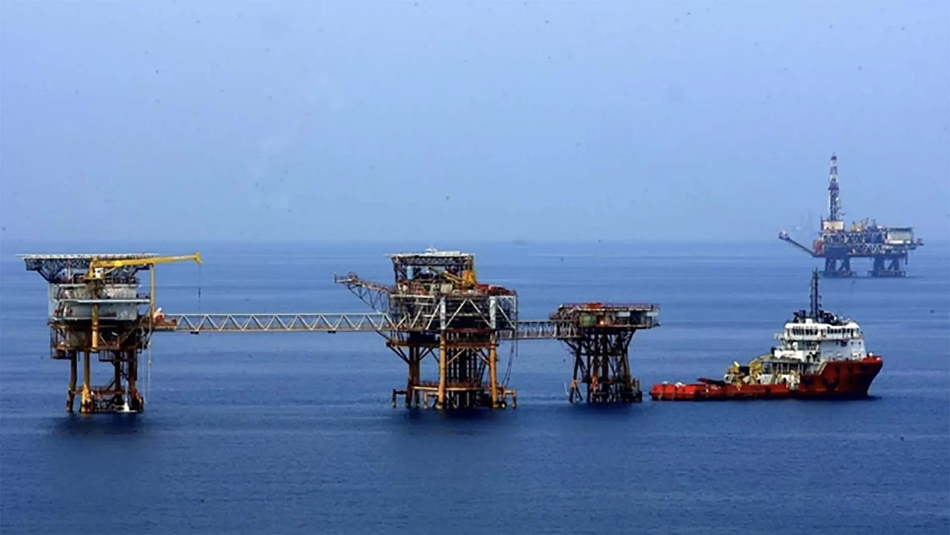 Thềm lục địa mở rộng ngoài 200 hải lý:  Quy định và thực tiễn