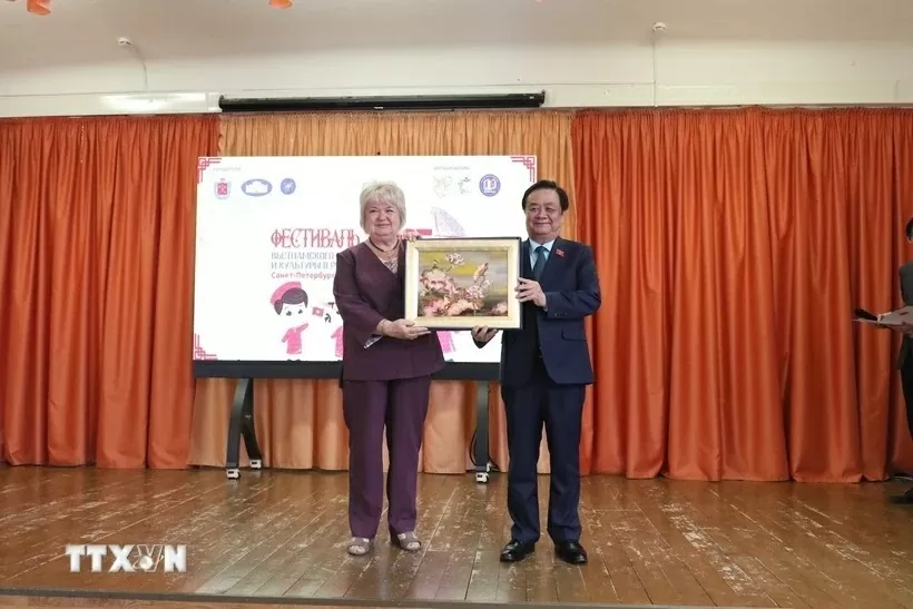 Văn hoá Việt Nam toả sáng tại thành phố St. Peterburg Văn hoá Việt Nam toả sáng tại thành phố St. Peterburg