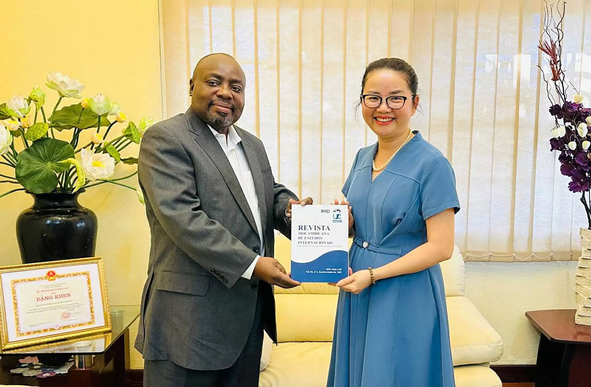 Đại học Joaquim Chissano mong muốn tăng cường kết nối và hợp tác với các trường, viện nghiên cứu của Việt Nam Đại học Joaquim Chissano mong muốn tăng cường kết nối và hợp tác với các trường, viện nghiên cứu của Việt Nam