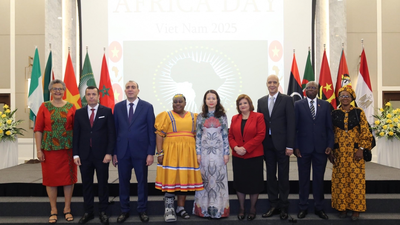 ngay chau phi 2025 tam nhin ve mot chau phi hoa binh thinh vuong va phat trien ben vung