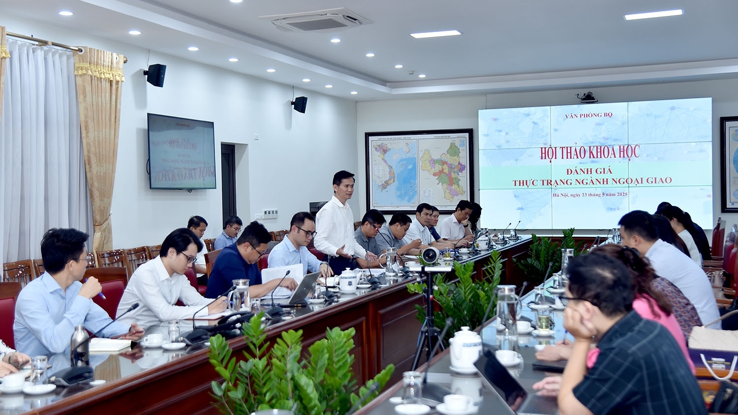Hội thảo khoa học 'Đánh giá thực trạng ngành Ngoại giao'