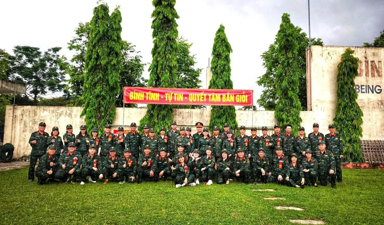 Bế giảng Lớp bồi dưỡng kiến thức quốc phòng và an ninh đối tượng 2 khoá 133