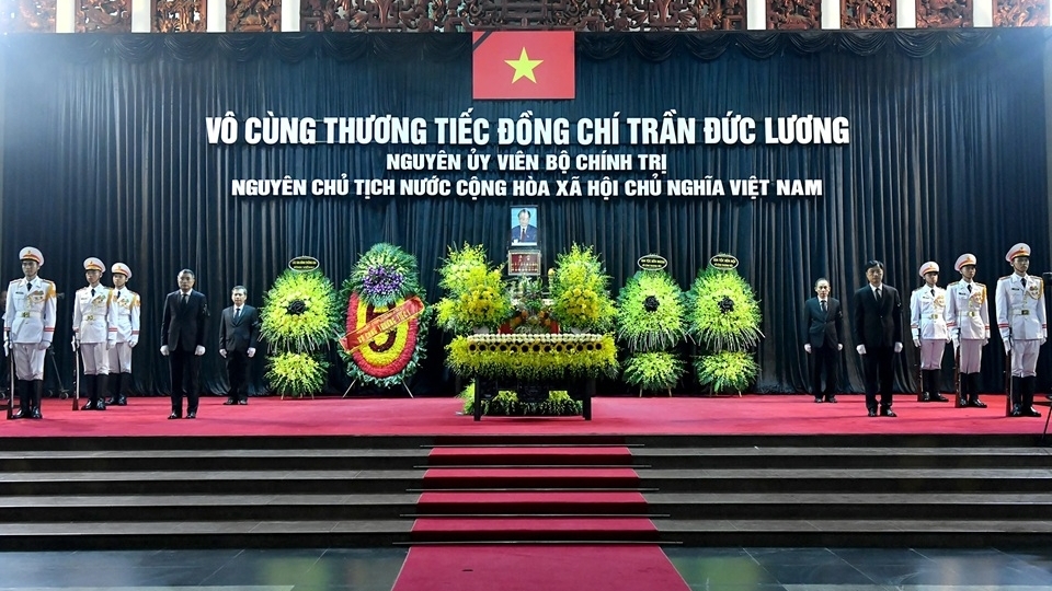 lanh dao quoc te gui dien thu chia buon nguyen chu tich nuoc tran duc luong tu tran