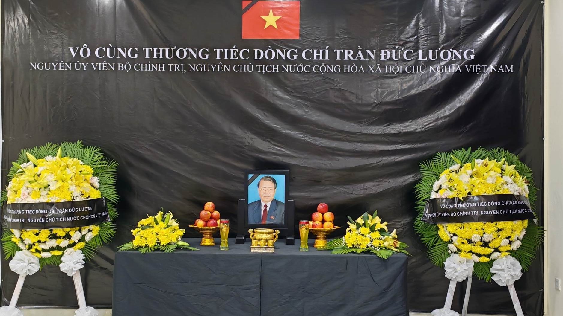 tong lanh su quan viet nam tai sihanoukville mo so tang vieng nguyen chu tich nuoc tran duc luong