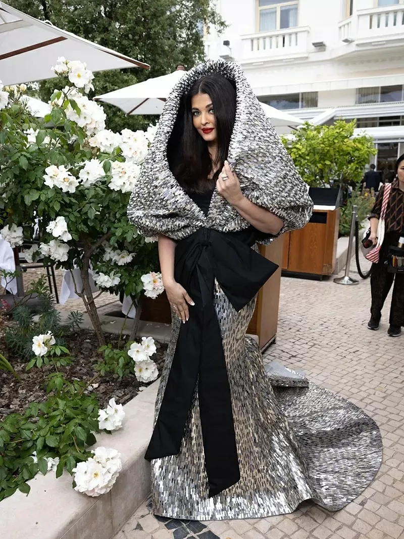 Aishwarya Rai   Biểu tượng nhan sắc và thời trang châu Á tỏa sáng tại Cannes hơn 20 năm