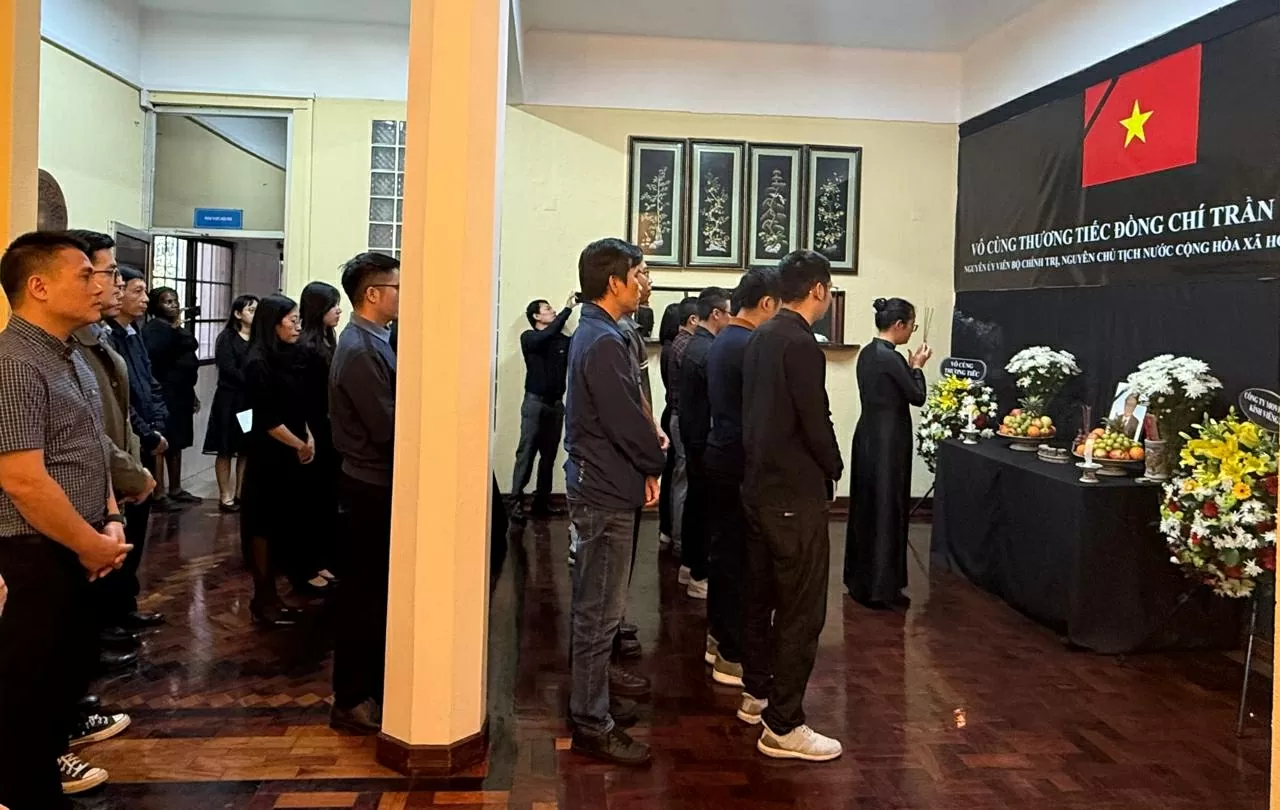 Lễ tưởng niệm và mở sổ tang nguyên Chủ tịch nước Trần Đức Lương tại Mozambique