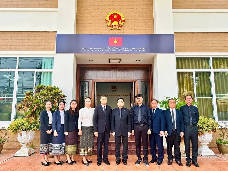 Lễ viếng và mở sổ tang tưởng nhớ nguyên Chủ tịch nước Trần Đức Lương tại Khon Kaen, Thái Lan Lễ viếng và mở sổ tang tưởng nhớ nguyên Chủ tịch nước Trần Đức Lương tại Khon Kaen, Thái Lan