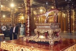 Ngai vàng Huế tạm rời Điện Thái Hòa để bảo quản an toàn trong thời gian trùng tu